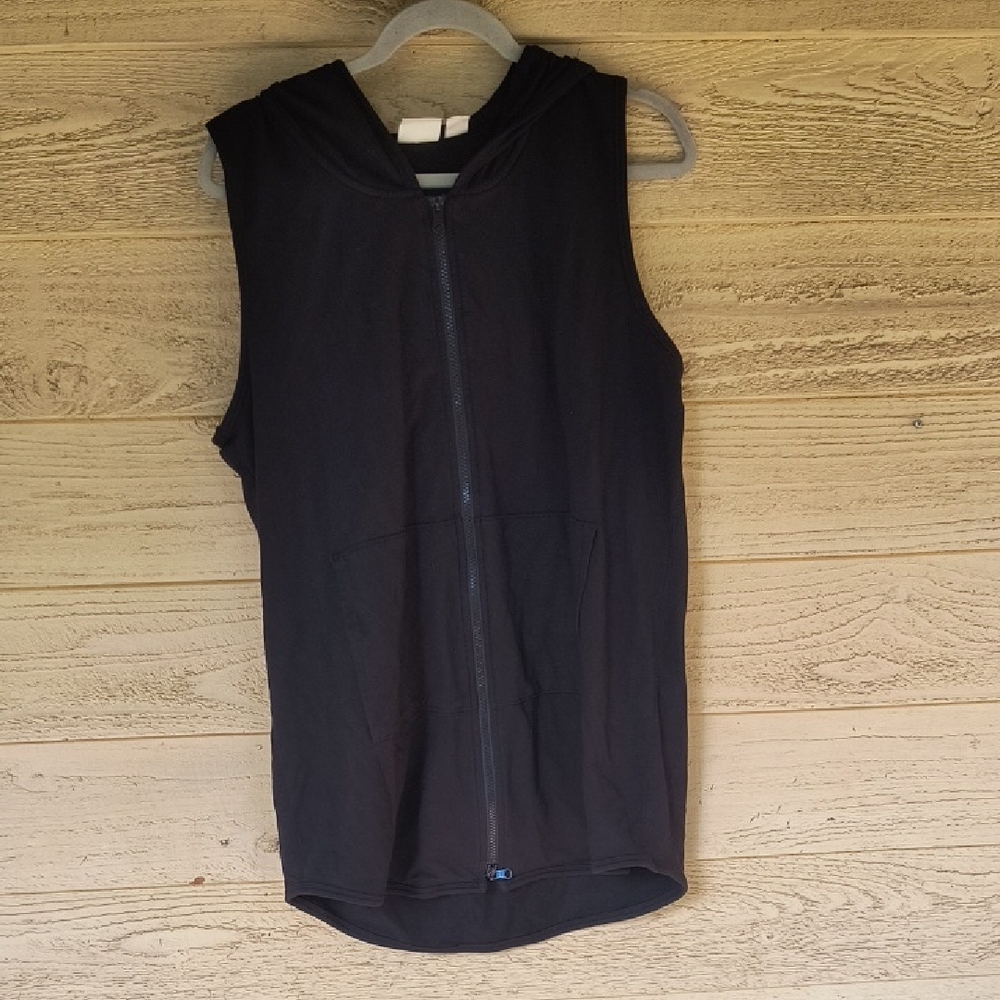 Chico's Zenergy Hooded Zipper Vest